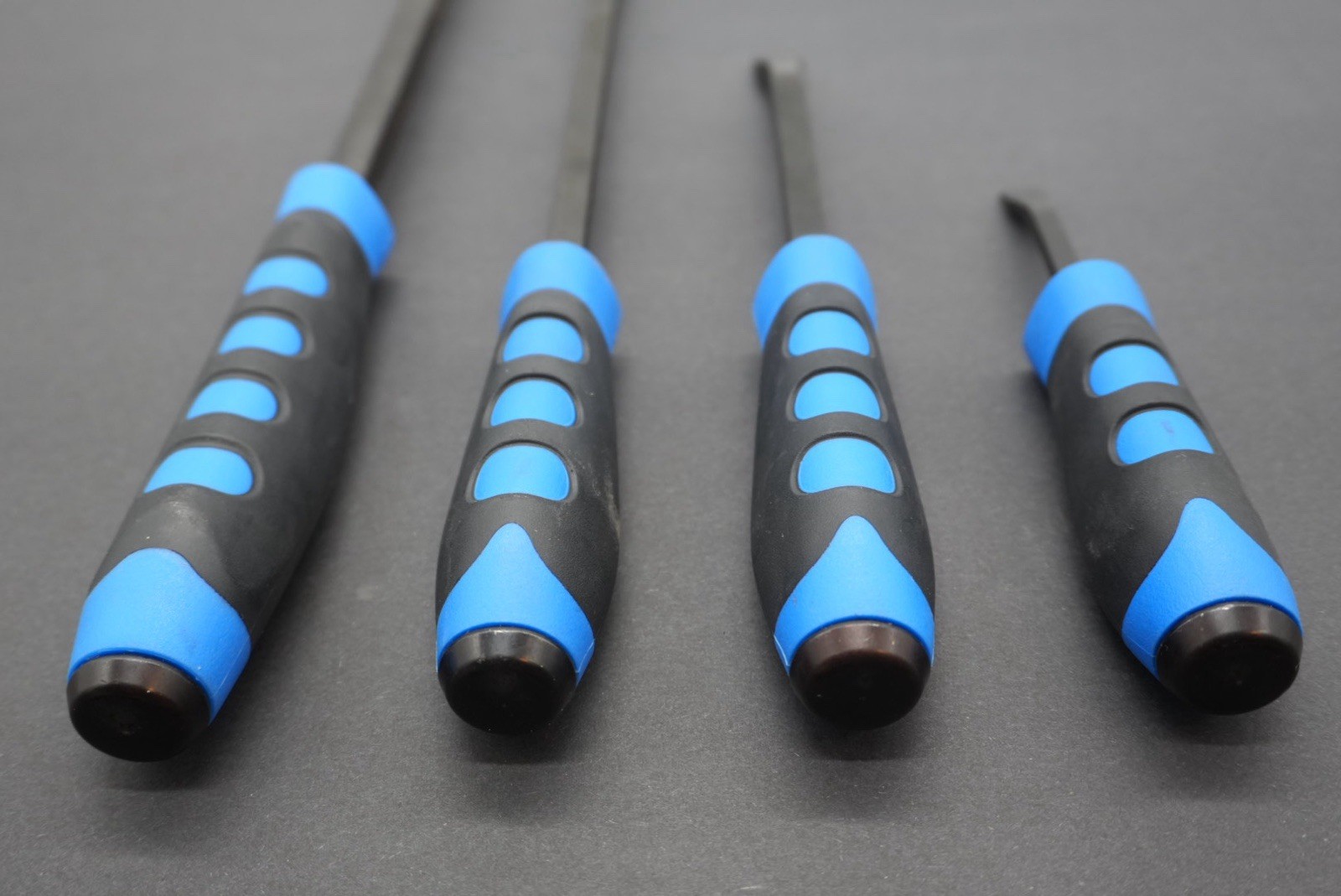 Matco Tools Pry Bar Set 4- Piece Curved Tip Strike Handle (Blue) PBSB4C No Tray