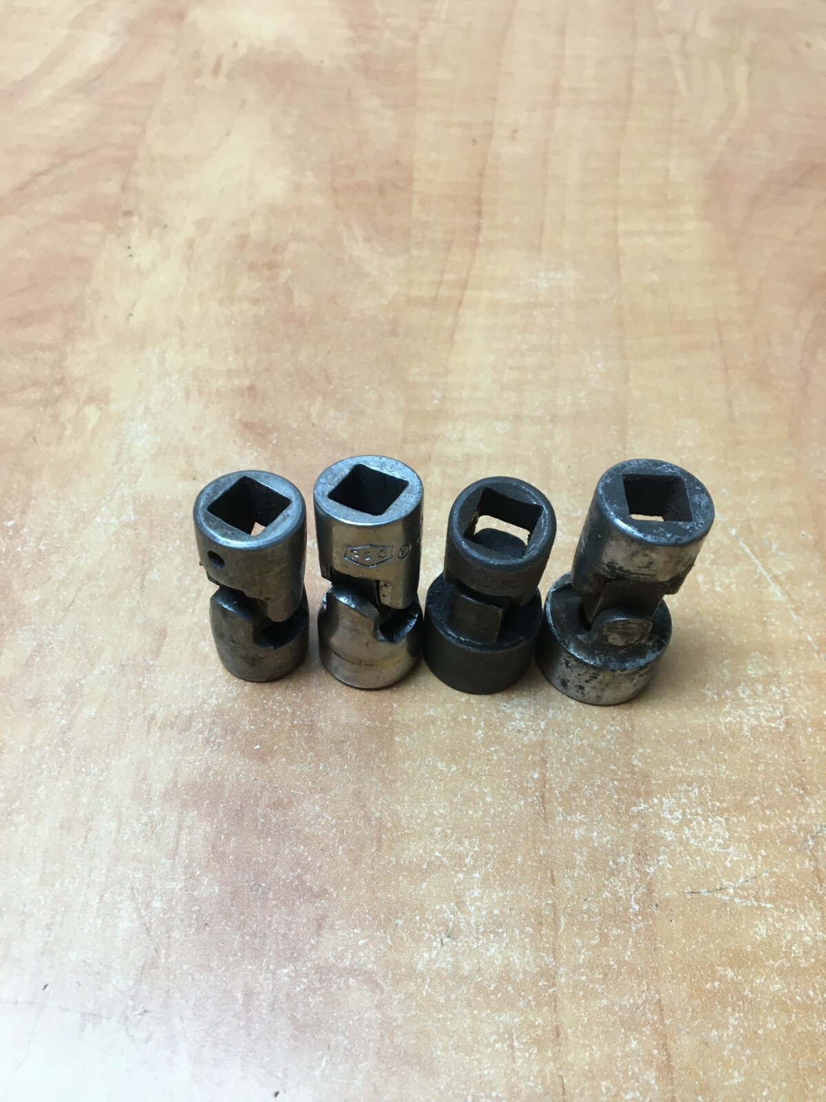 SK Wright Plomb P&C USA 4pc 3/8” Drive SAE Swivel Universal Socket 1/2″ – 11/16