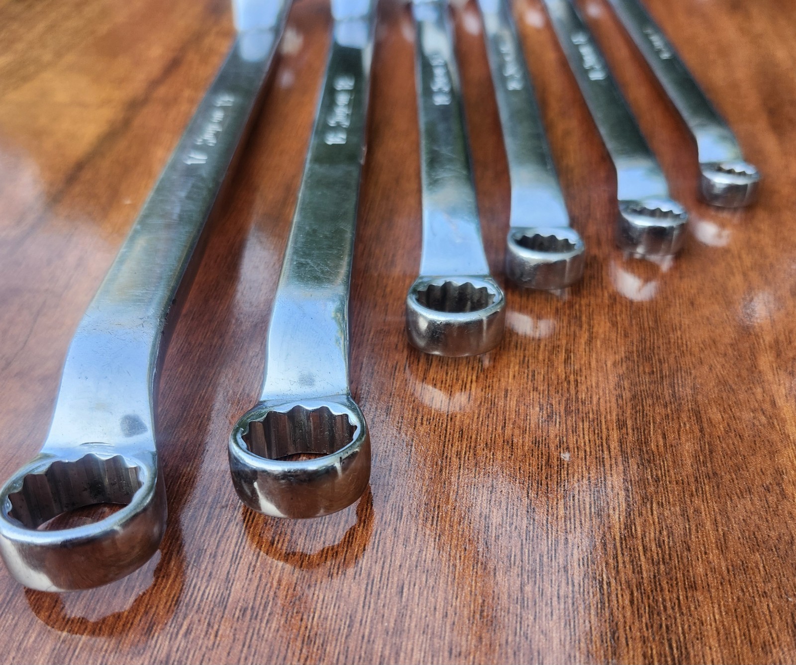 Snap On XBM1011-1719 10-19mm 12 Point 6 Piece 10° Offset Box End Wrench Set USA
