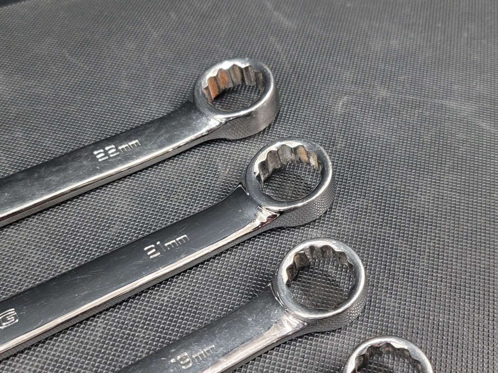 Armstrong Tools 15 pc 12 point Metric Combo Wrench Set 7-19mm & 21-22mm GMTK 52