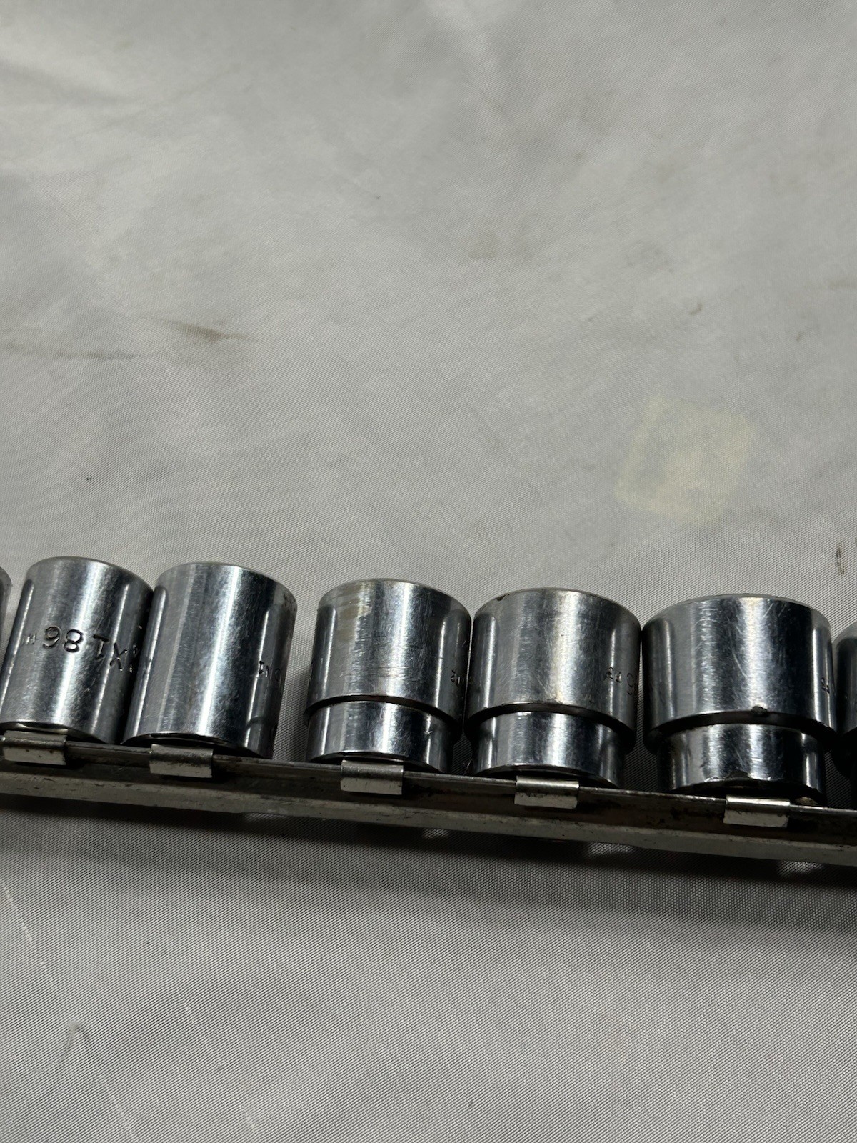 Mac Tools 12pc 3/8 Drive SAE Shallow Socket Set 1/4” To 15/16″ X 6Pt Dr