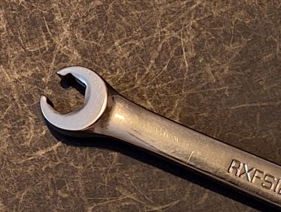 Snap On 3/8-7/16″ 6 Point Flank Dr double end flare nut wrench RXFS1214B