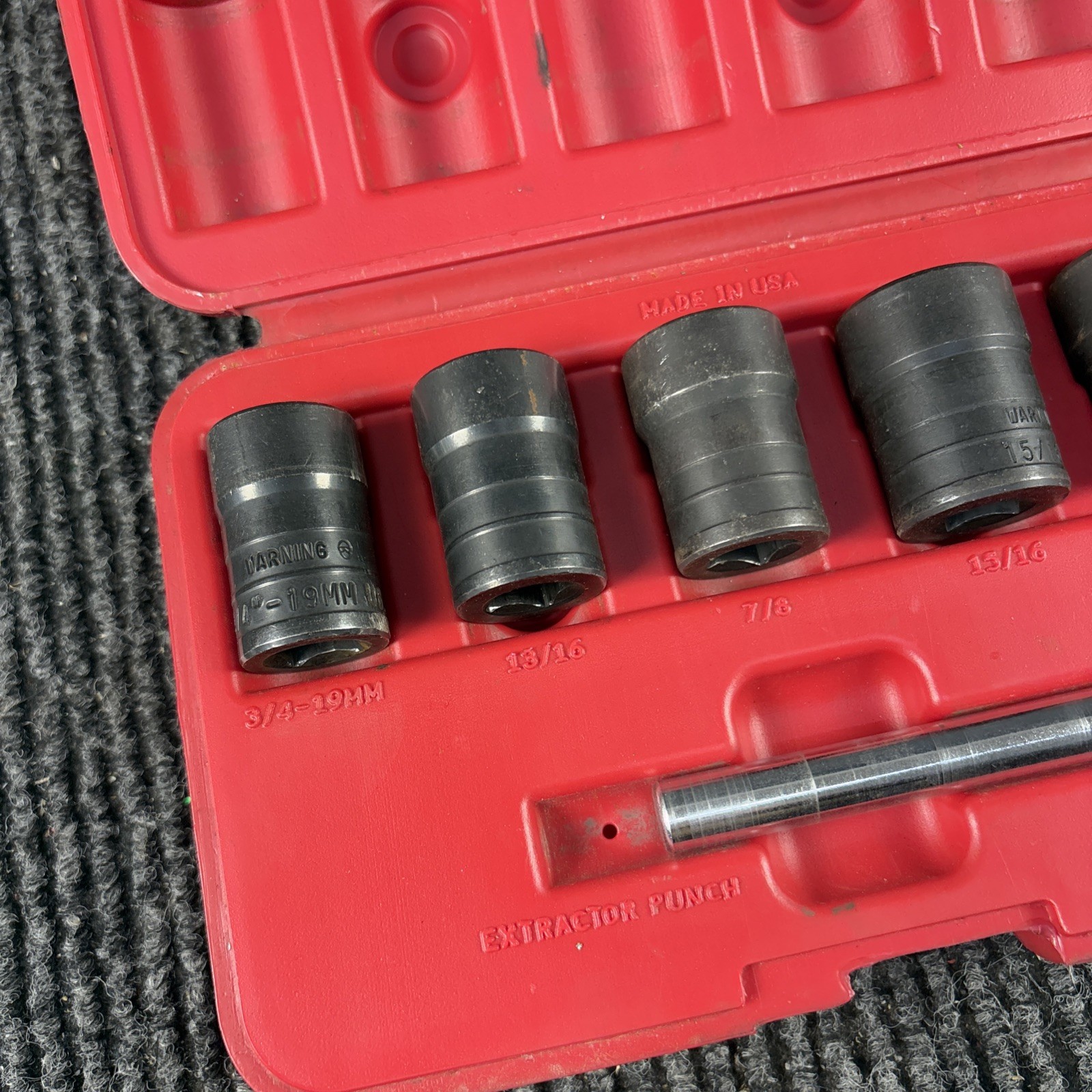 Mac Tools SVT5LR 5 piece 1/2″ Drive Twist Socket Set Original Case Made in USA
