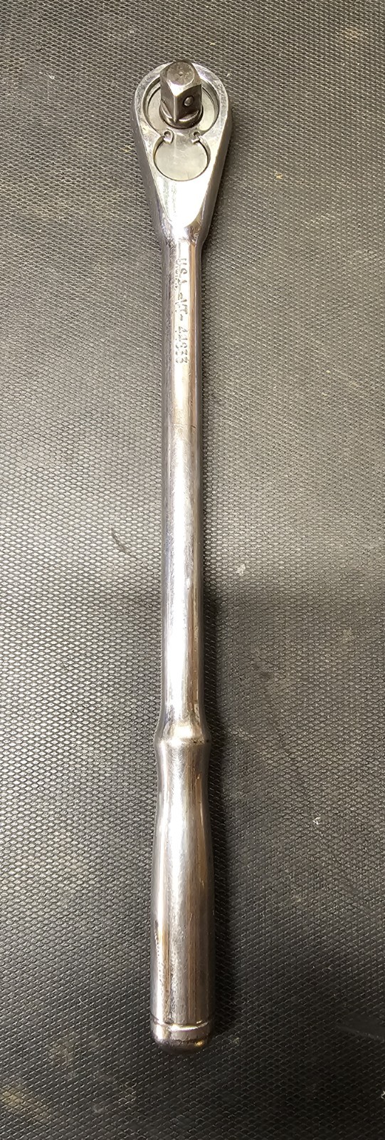 Vintage Craftsman Polished 44833 3/8″ Drive Long-Handled Teardrop Ratchet