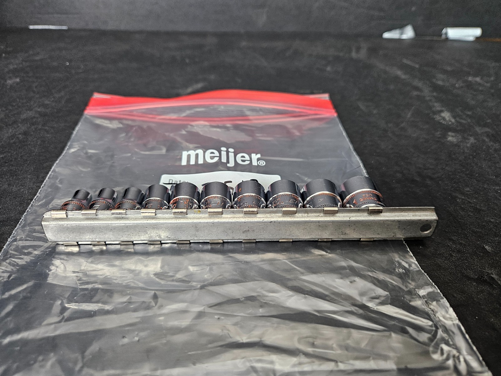 SNAP ON 1/4″ DRIVE 10 PC 6 PT METRIC TMM5.5-TMM7, TMM9-TMM15 SHALLOW SOCKET SET