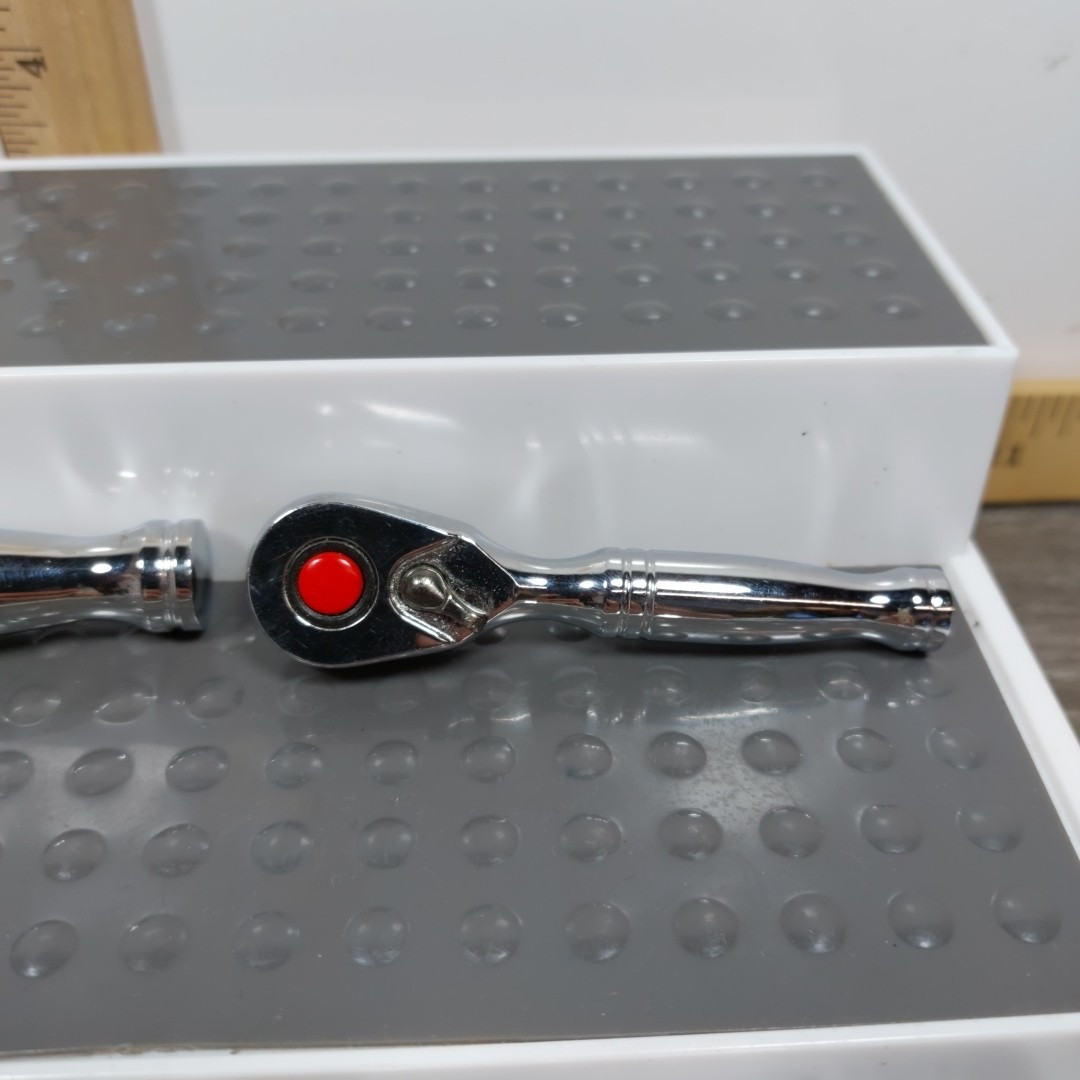Vtg Stubby Ratchet Set Tawain 1/4, 3/8 & 1/2 Reversible