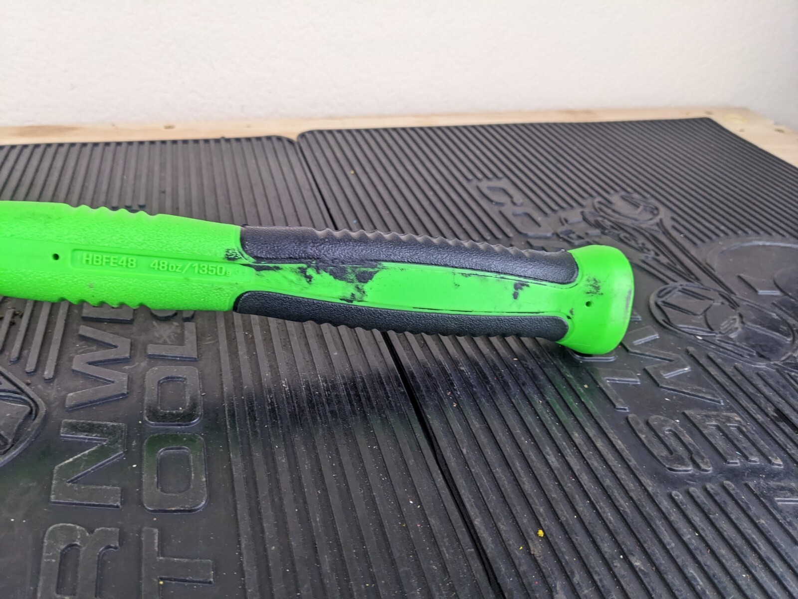 #ax431 Snap-On HBFE48 Dead Blow 48-Ounce Soft Grip Hammer Green