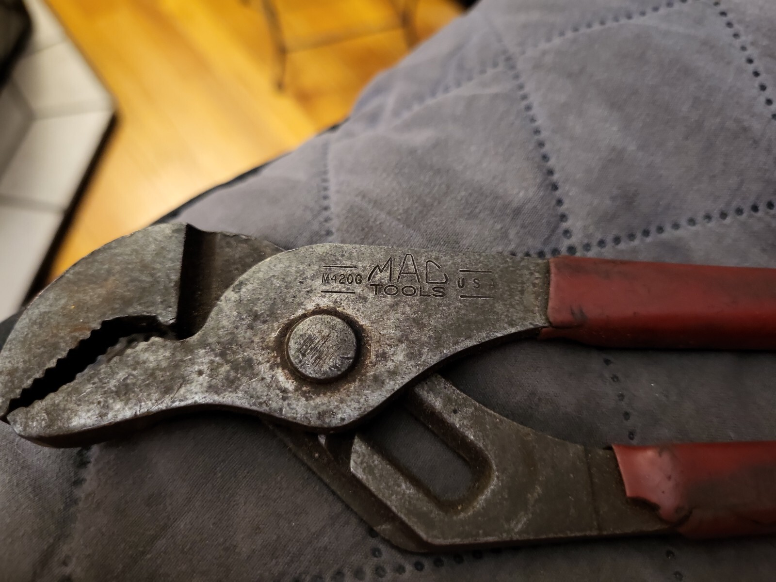 MAC Tools USA Vintage Slip Joint Pliers – Model M420G – Red Handle