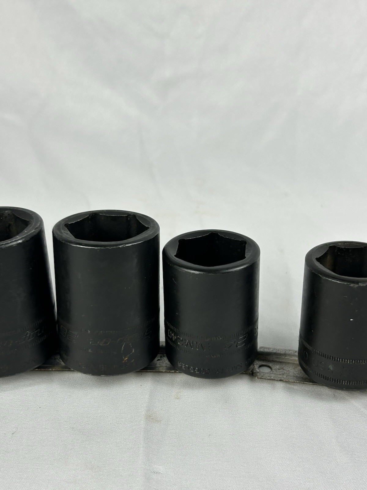 Snap-On 18mm-32mm 1/2″ Drive 6 Pt Metric Shallow Impact Socket-9pc IMM180-IMM320