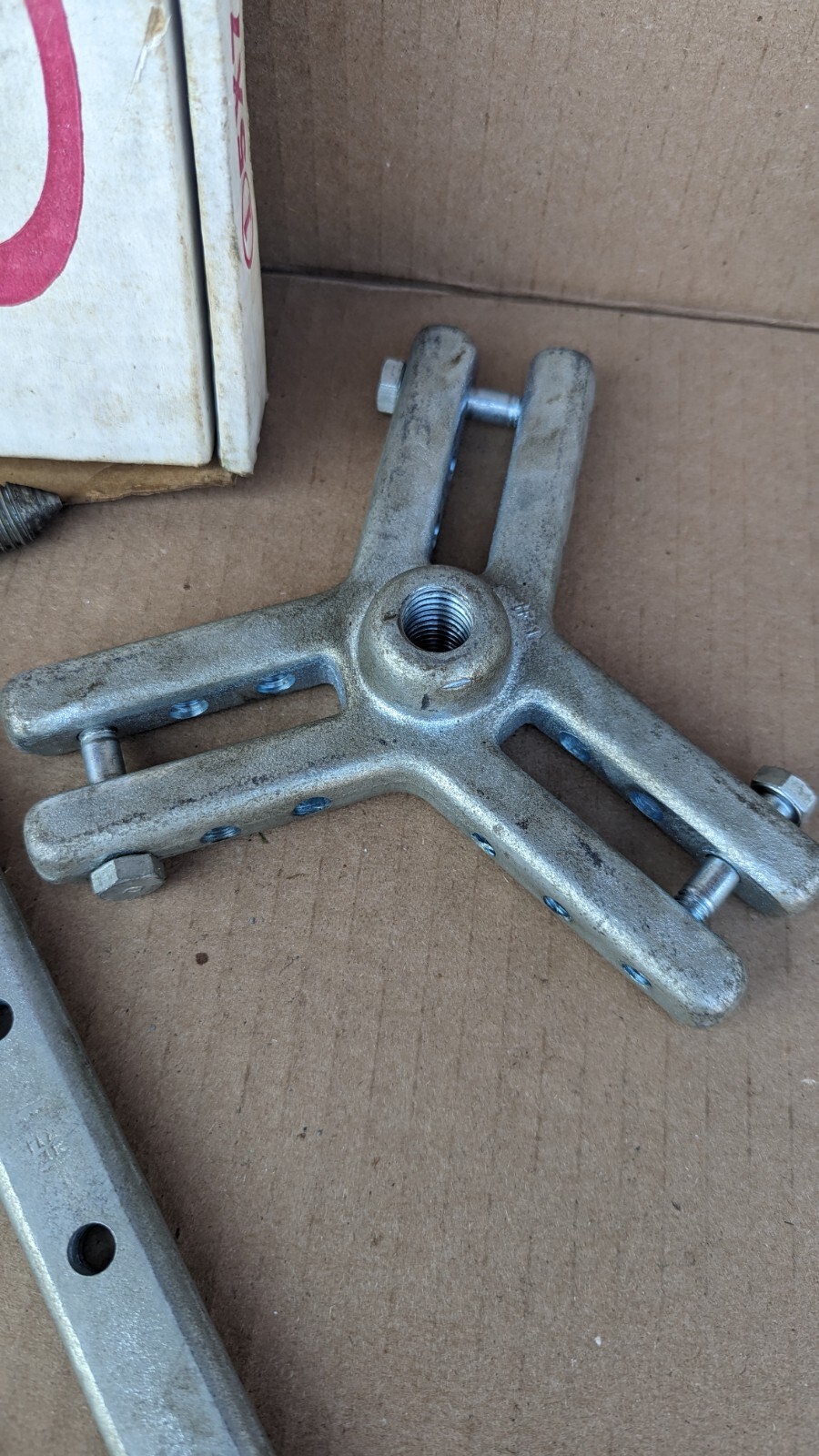 Vintage Dayton Electric USA # 15X718 Puller Large Gear and Pulley Puller Set