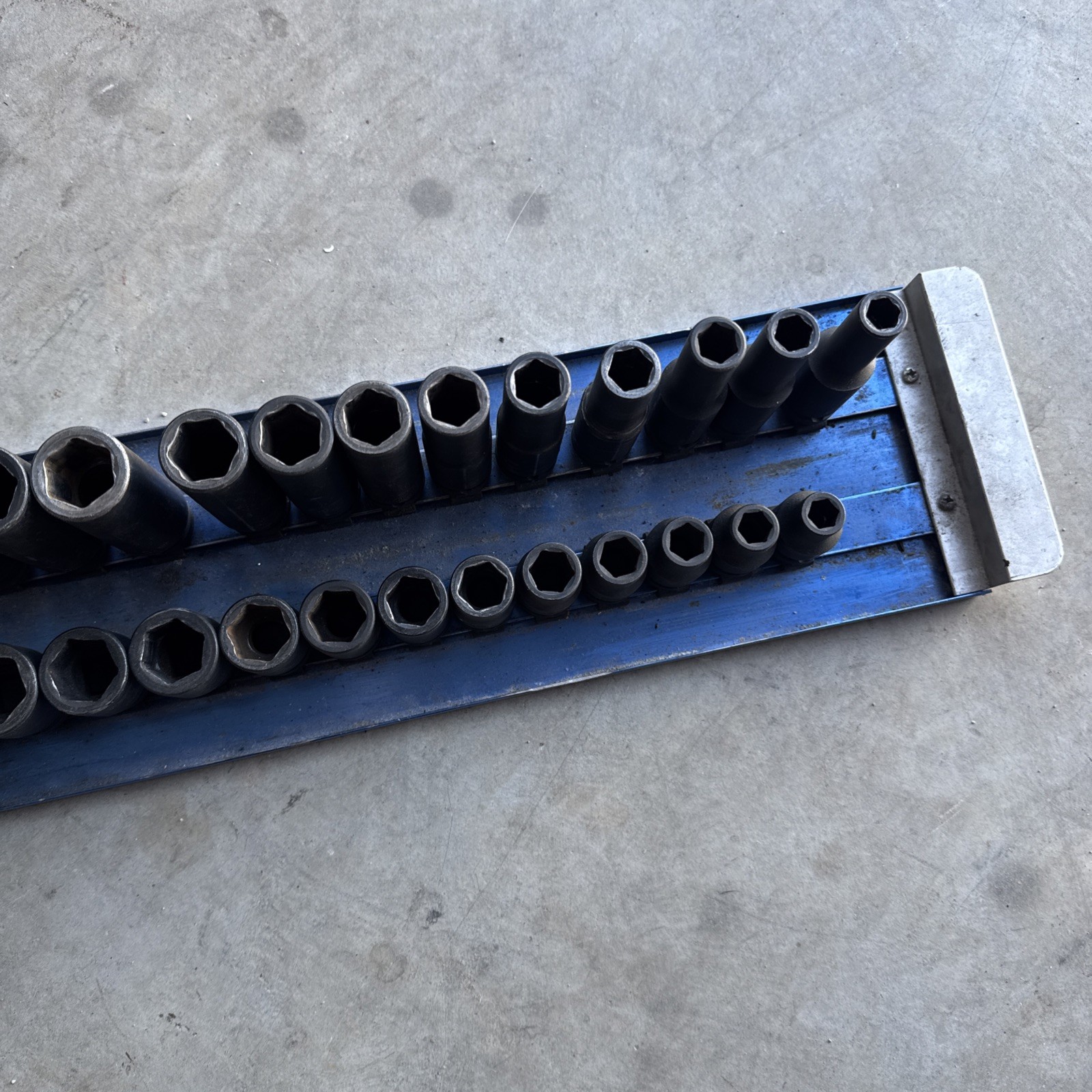 MAC TOOLS EXPERT E041641 30 PC. 1/2″ Drive Metric Impact Socket Set -MISSING#23