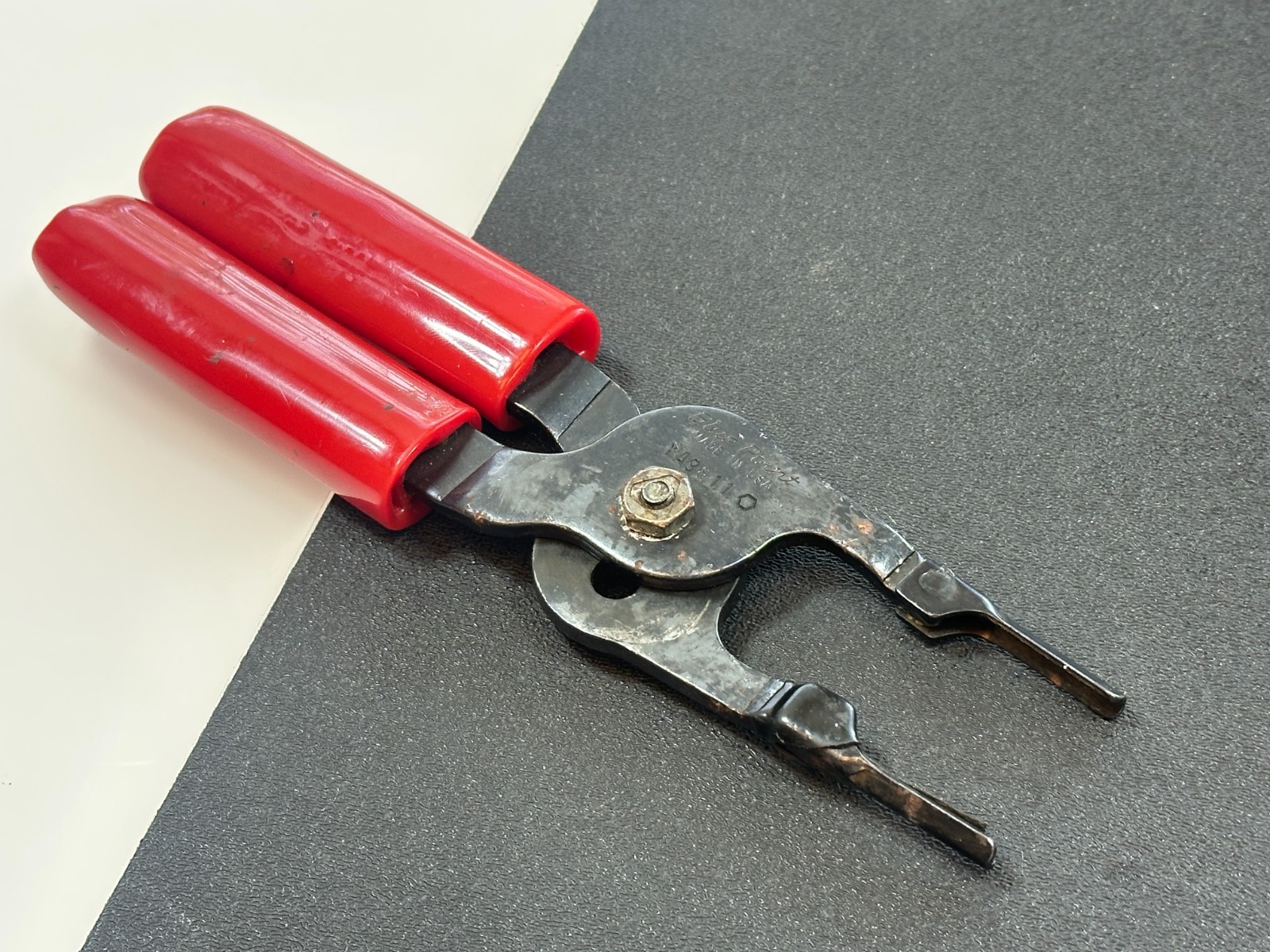 🇺🇸 Blue-Point Tools USA YA9811 Relay Fuse Puller Pliers Tool RED Comfort Grip
