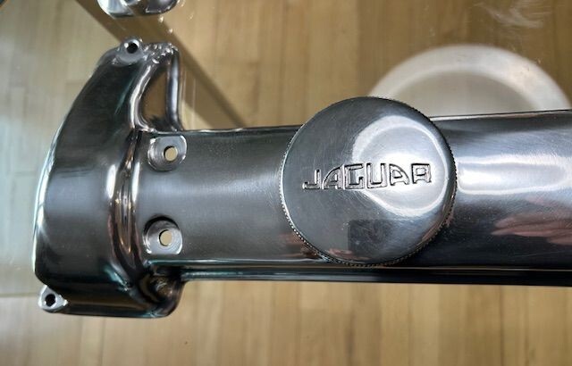 Jaguar XK120 C Type – Valve Covers with C Type Badges & Polished Oil Filler Cap