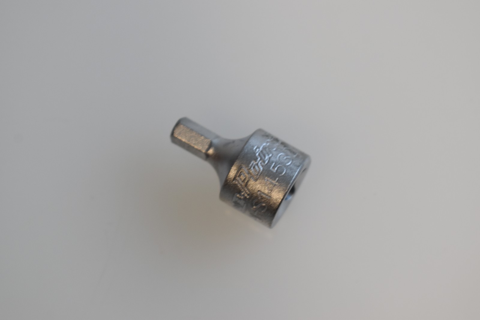 Blue Point Tools BLPHS14532 5/32″ SAE Stubby Hex Bit Socket 1/4″ Drive