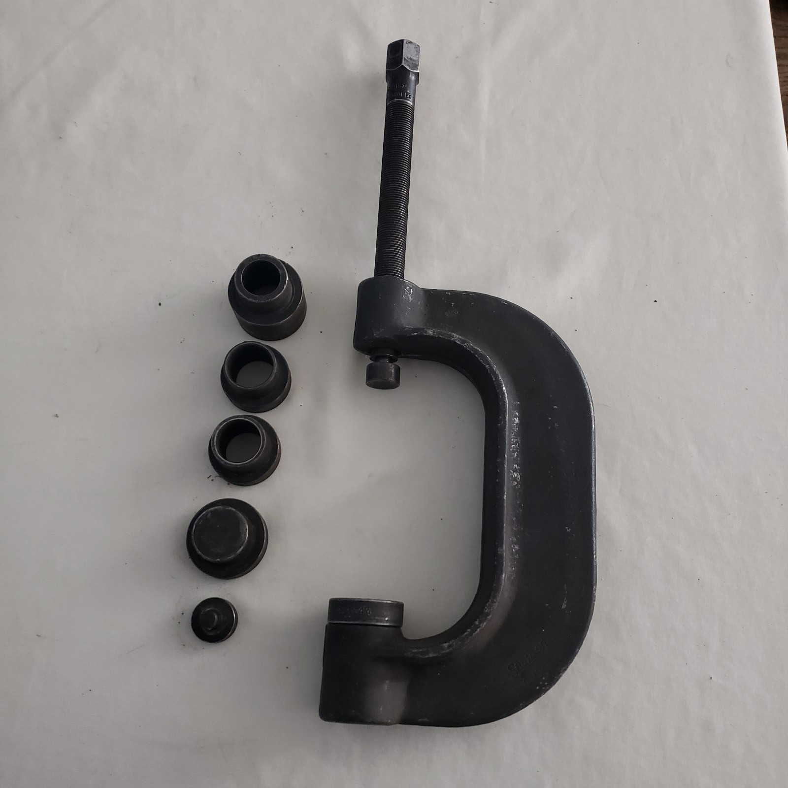 Snap-on Tools CJ91D Ball Joint Universal Bearing Press & 7 Adapters Accessories