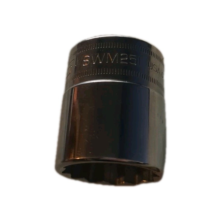 Snap-on Tools 1/2″ Drive 23mm Metric 12 Point Shallow Socket SWM231 USA