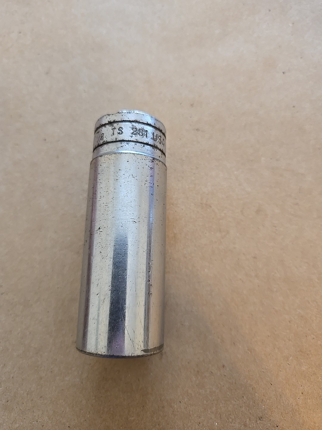 Snap On 1/2″ Drive 7/8″ 6PT SAE Deep Chrome Socket Worn TS281