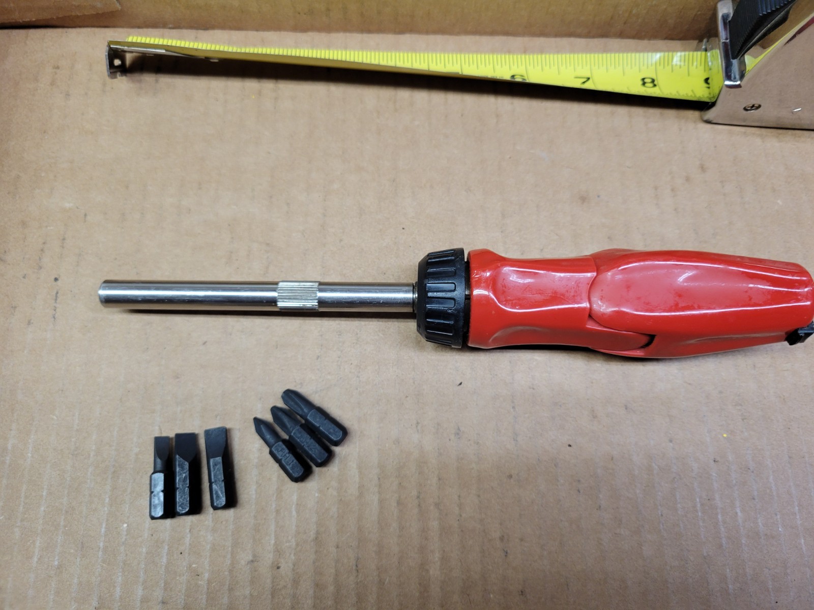 Spec Tools Skewdriver Pro Articulating Offset Ratcheting Screwdriver w/ 6 Bits