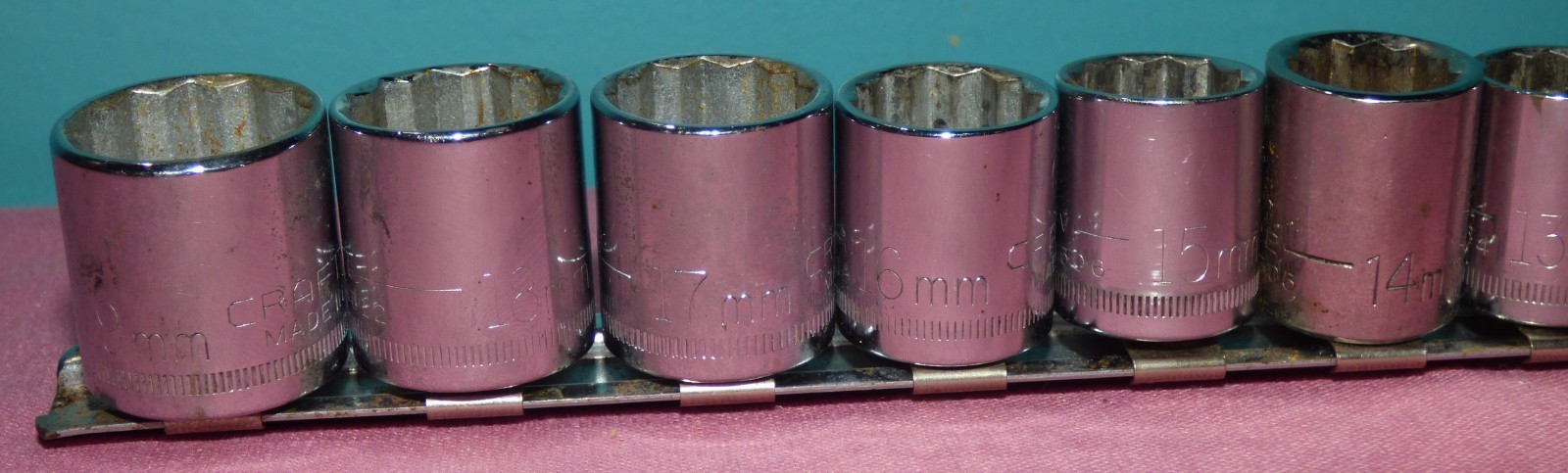 Vintage Craftsman USA 12pt 3/8” Dr Metric & SAE Socket Set 9-19mm, 3/8″-13/16″