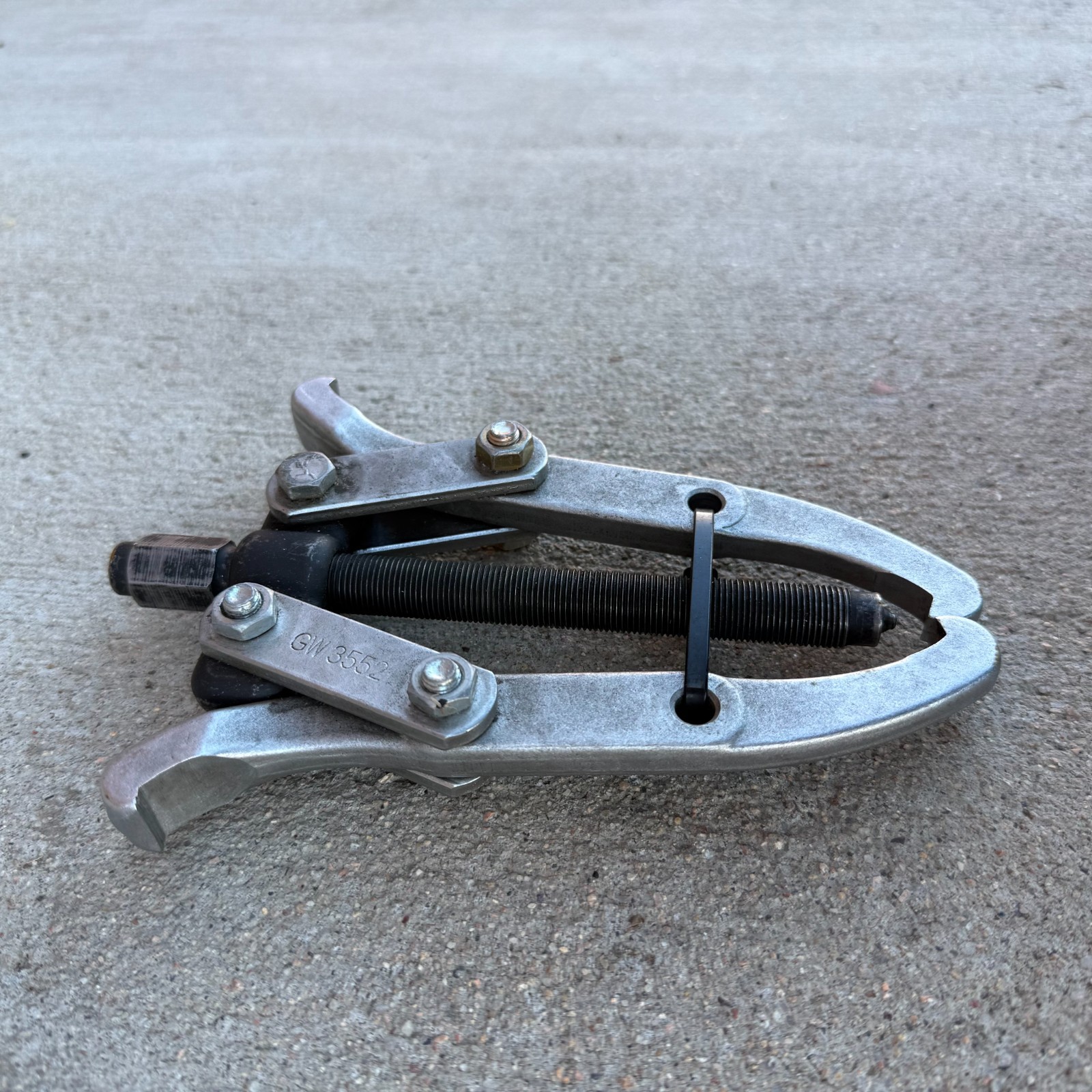 3” 3-Jaw Gear Puller Bearing Pulley Remover Heavy Duty Forged Steel