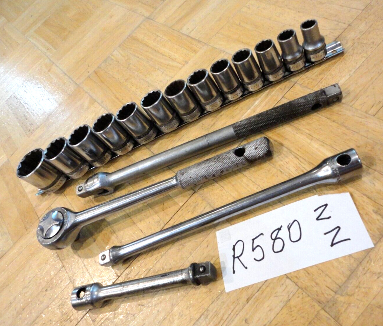 INDESTRO SUPER TOOLS 17 PIECE 1/2 DRIVE SAE. GENERAL SERVICE SET