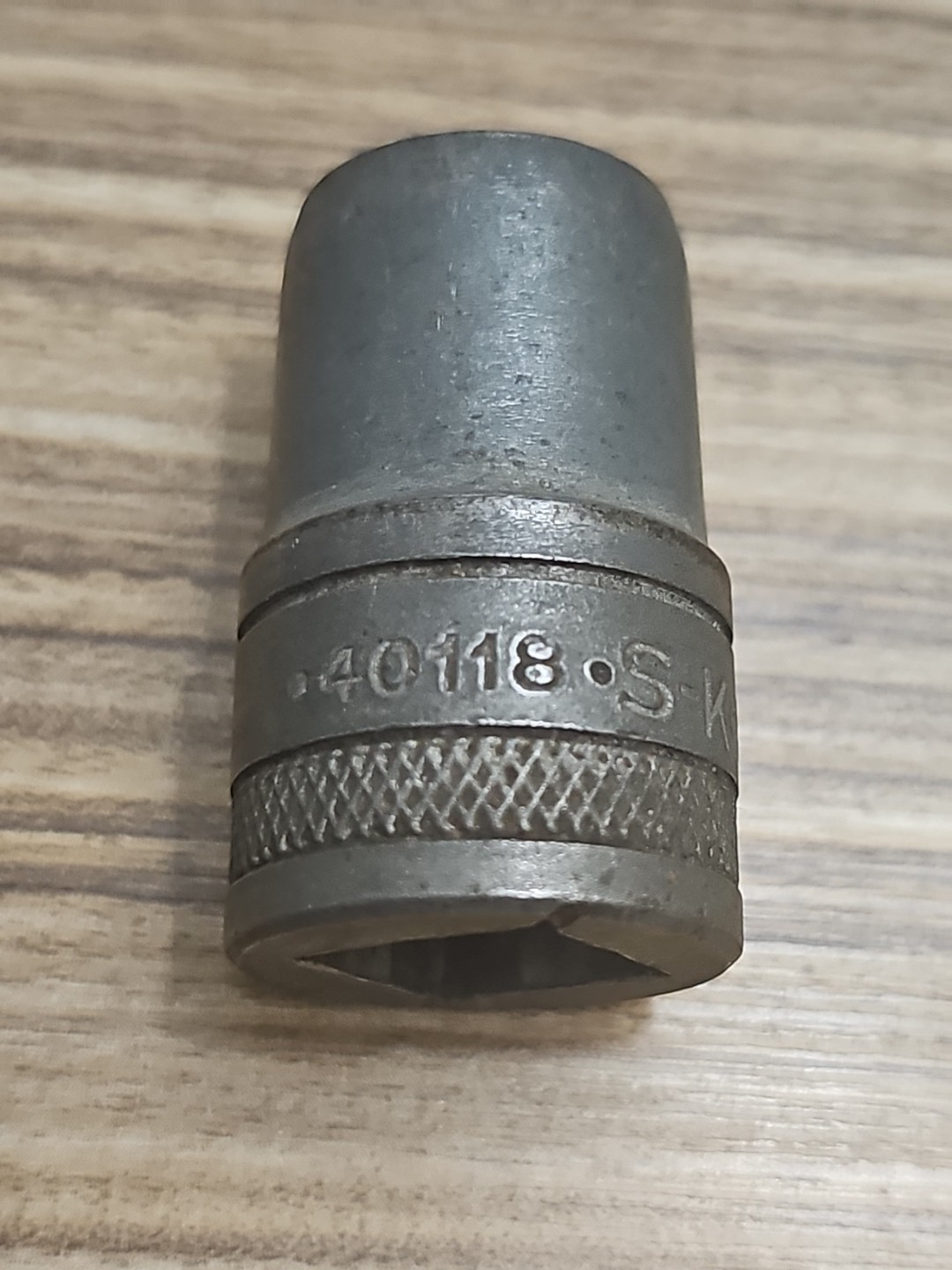 Vintage, S-K 1/2″ Drive, 6 Point, 9/16 Shallow Knurled Socket. 40118