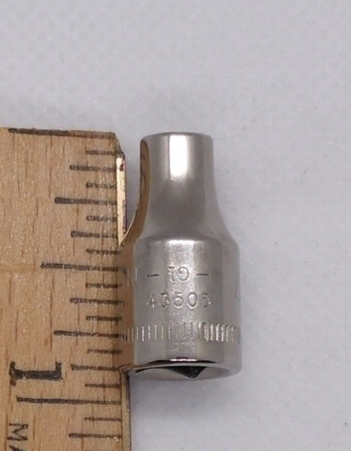 Vintage Craftsman 1/4″ Drive 4MM 6 Point Shallow Socket Metric G1 43505 USA NOS