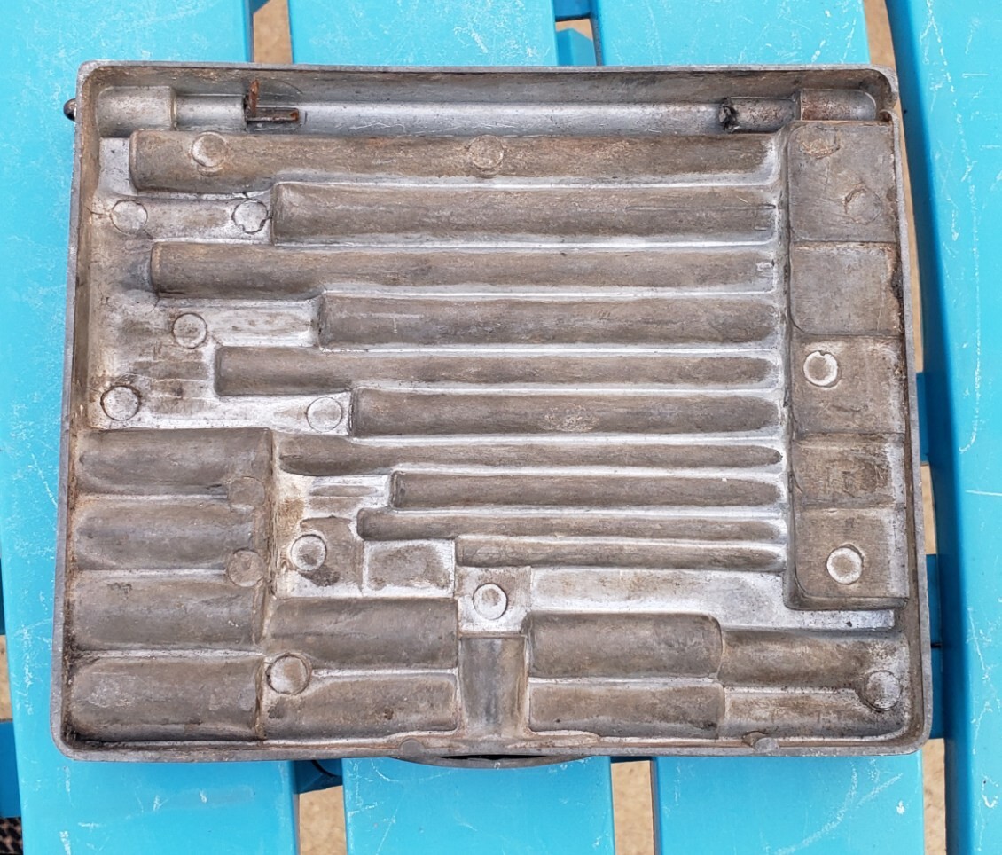Collectible Empty Metal Box Snap-on 1020 Screw Extractor Set