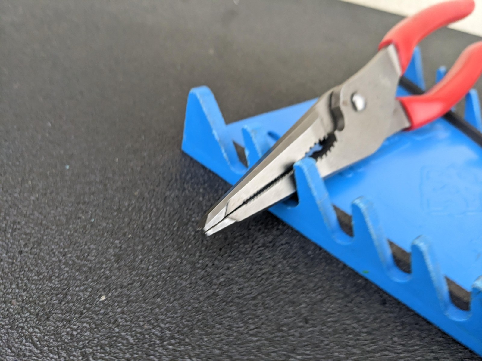 #bo172 SNAP ON LN47ACF 9″ Talon Grip Long Nose Slip Joint Pliers RED USA TOOLS