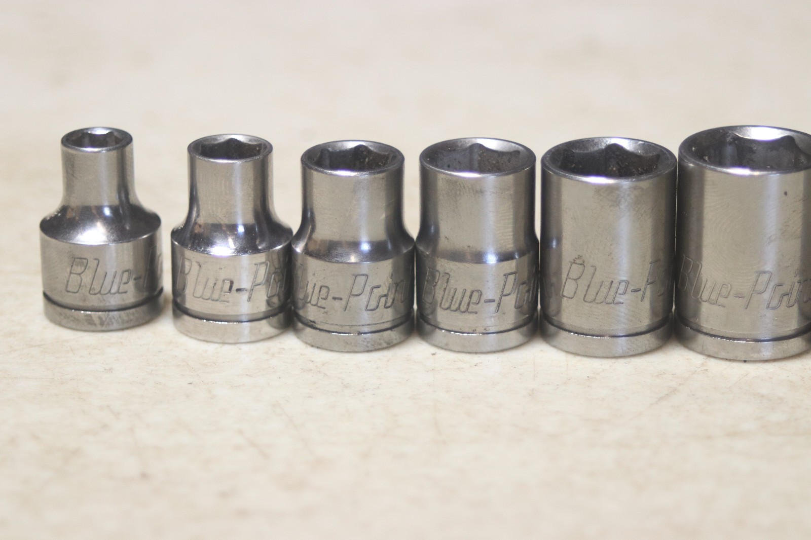 Blue Point BLPS 3/8 Inch Drive 6 Point Socket Set 1/4 To 1 Inch 13 Pieces