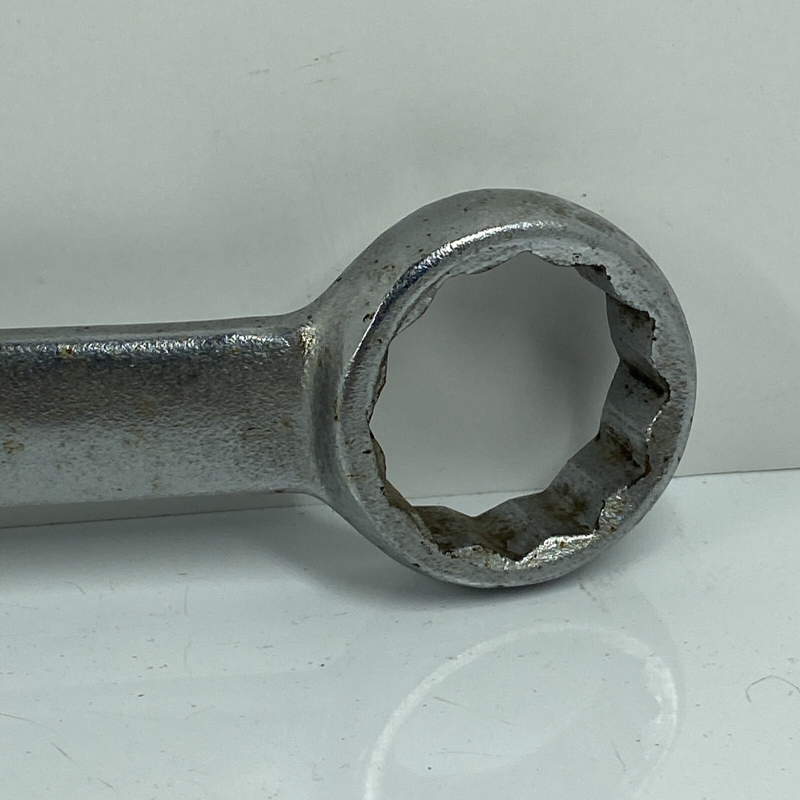 Drop Forged Alloy Steel 1-1/4 SAE 12 POINT COMBINATION WRENCH India