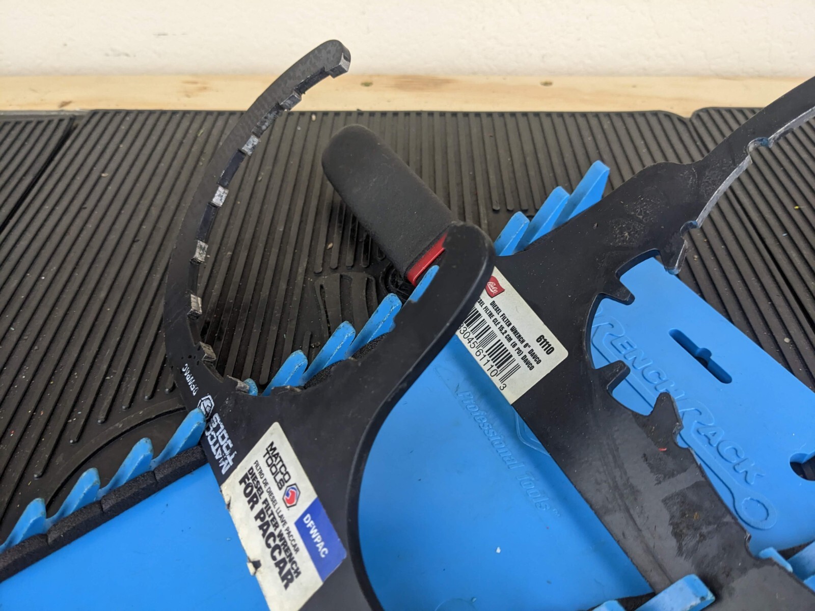 #ay243 Matco Tools DFWPAC Paccar + LISLE 61110 6″ Davco Diesel Filter Wrenches
