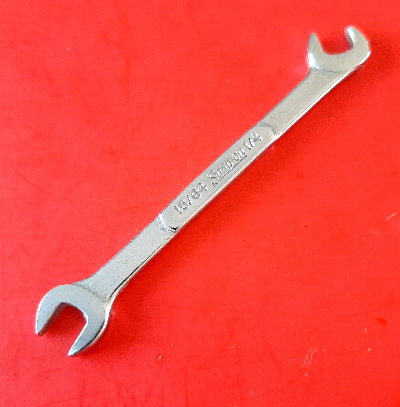 Snap-on Tools USA 15/64″ x 1/4″ SAE 4 Way Angled Ignition Wrench DS1516