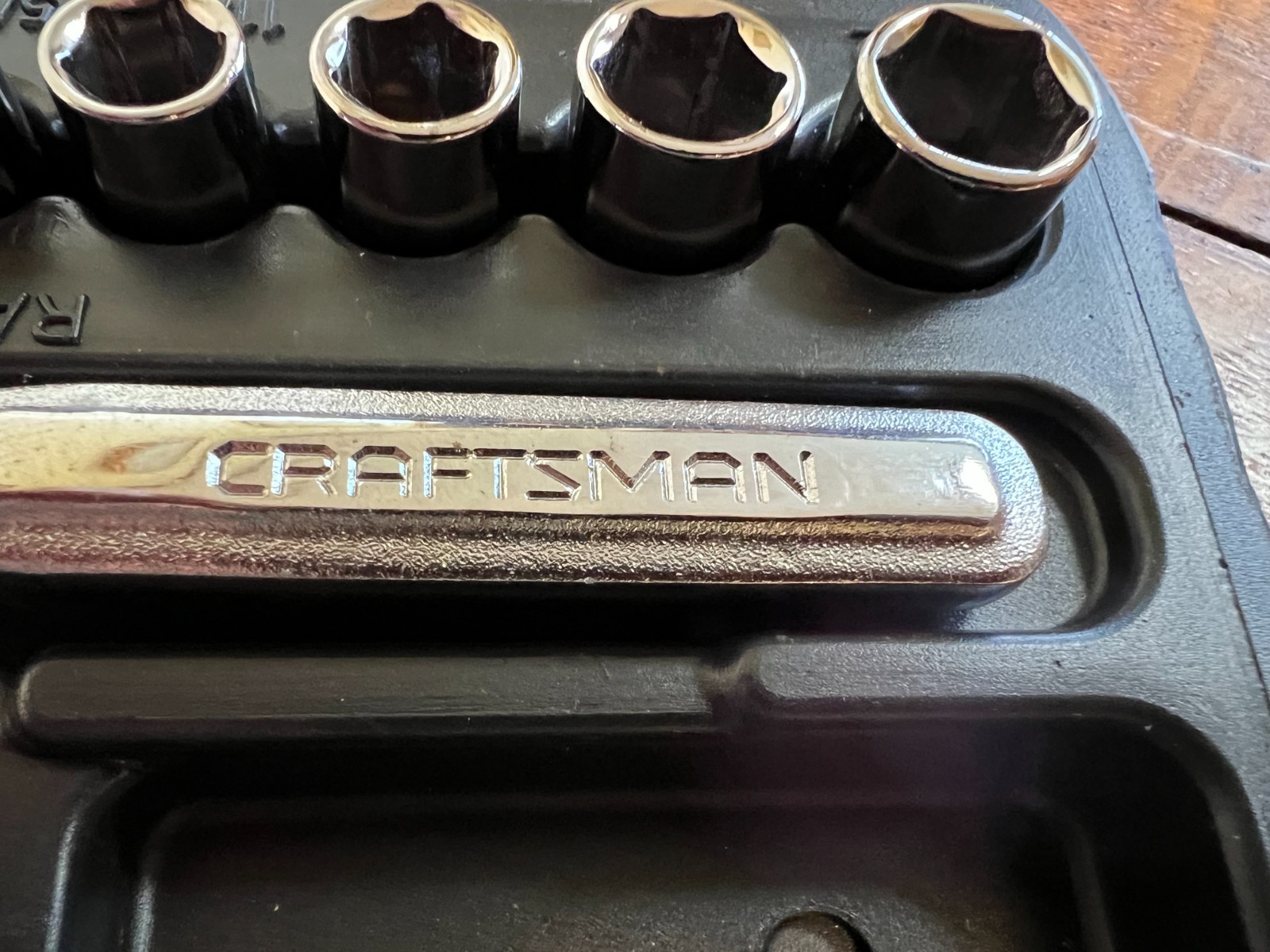 Craftsman USA 11-piece 1/4″ Drive Socket Wrench Set in Case #9-34860