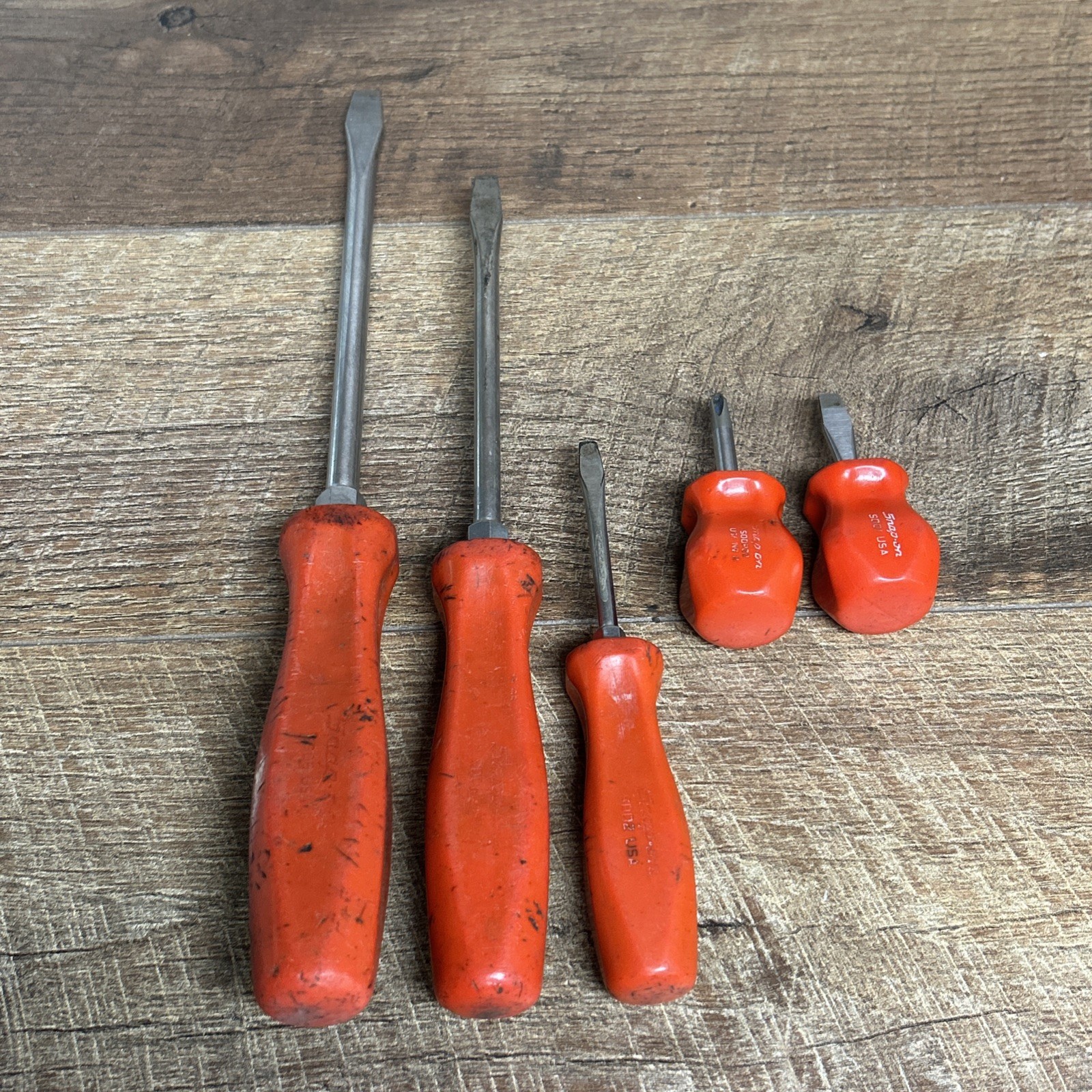 Snap-on 5 pc Slotted & Phillips Screwdrivers Red/orange Hard Handle USA