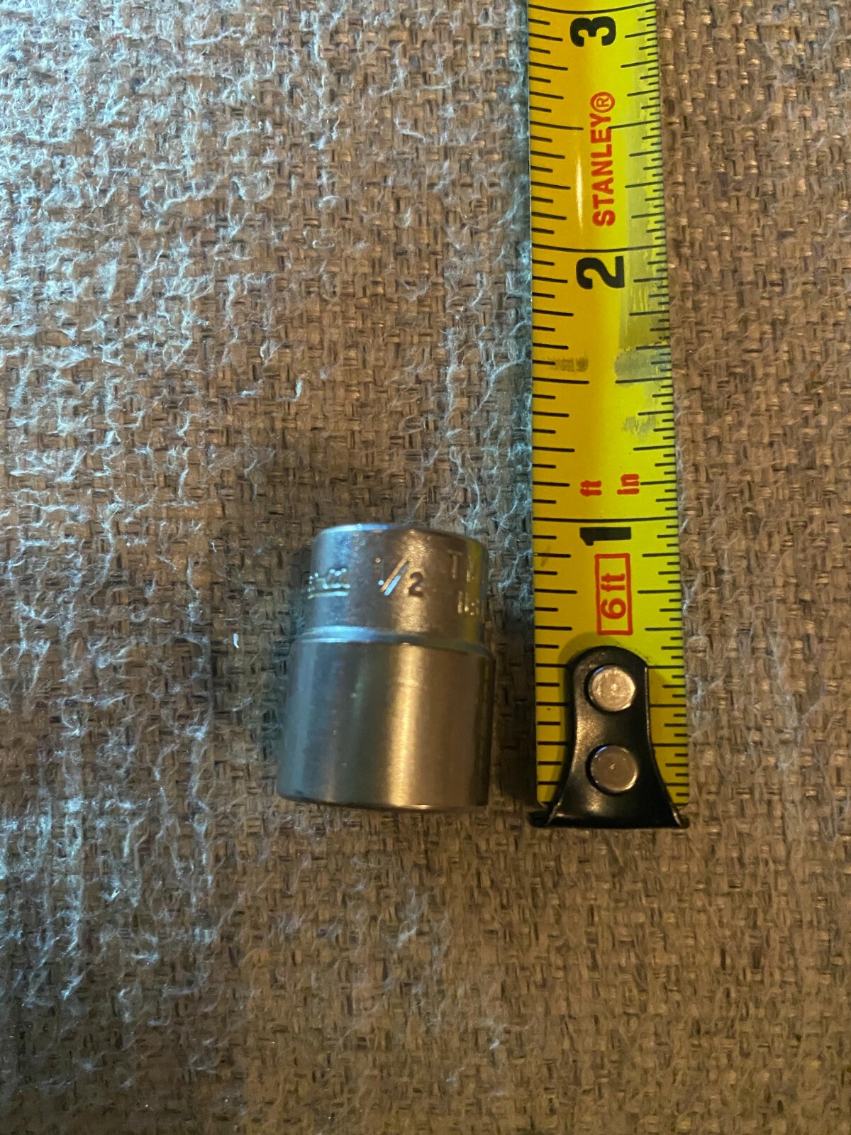 Snap-on 1/2in, 1/4in drive 6 point shallow chrome socket TM16.