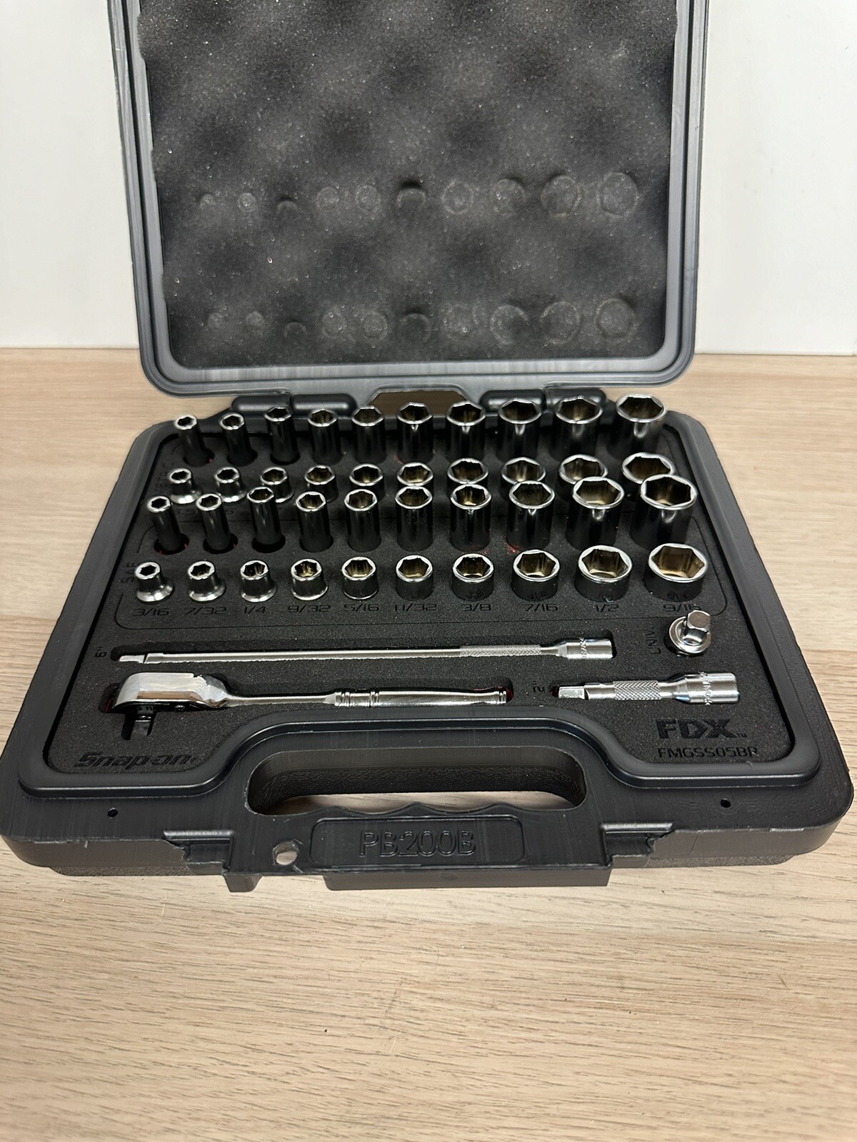 Snap-on 144tmpbfr 44 pc 1/4” drive 6 pt metric sae general service foam set
