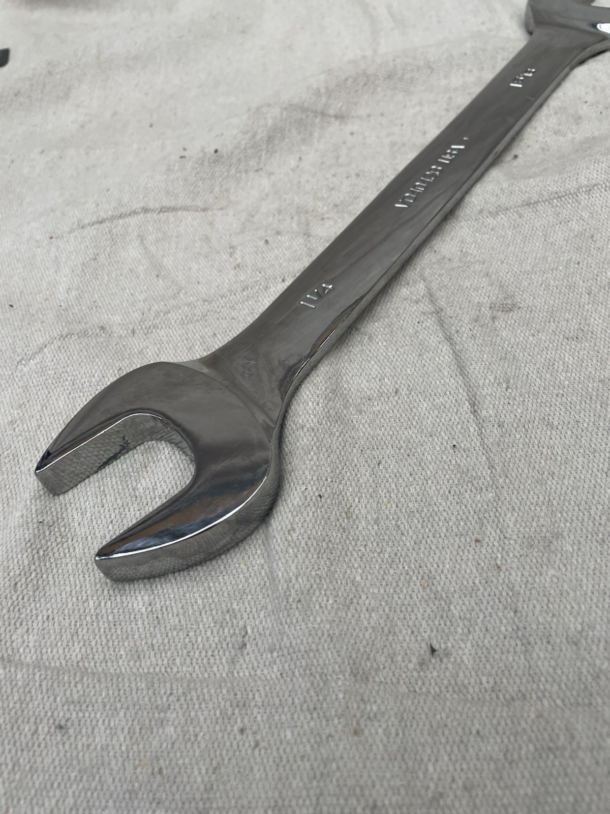 SNAP-ON VO4042B 1-1/4″ x 1-5/16″ Open End Wrench USA