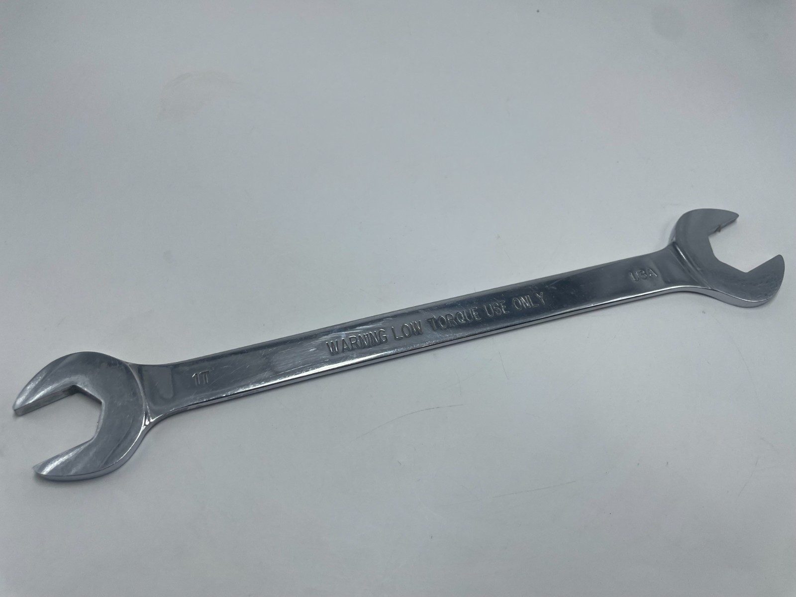 Mac Tools DT2224 6-Point SAE Low Torque Wrench 11/16″ x 3/4″