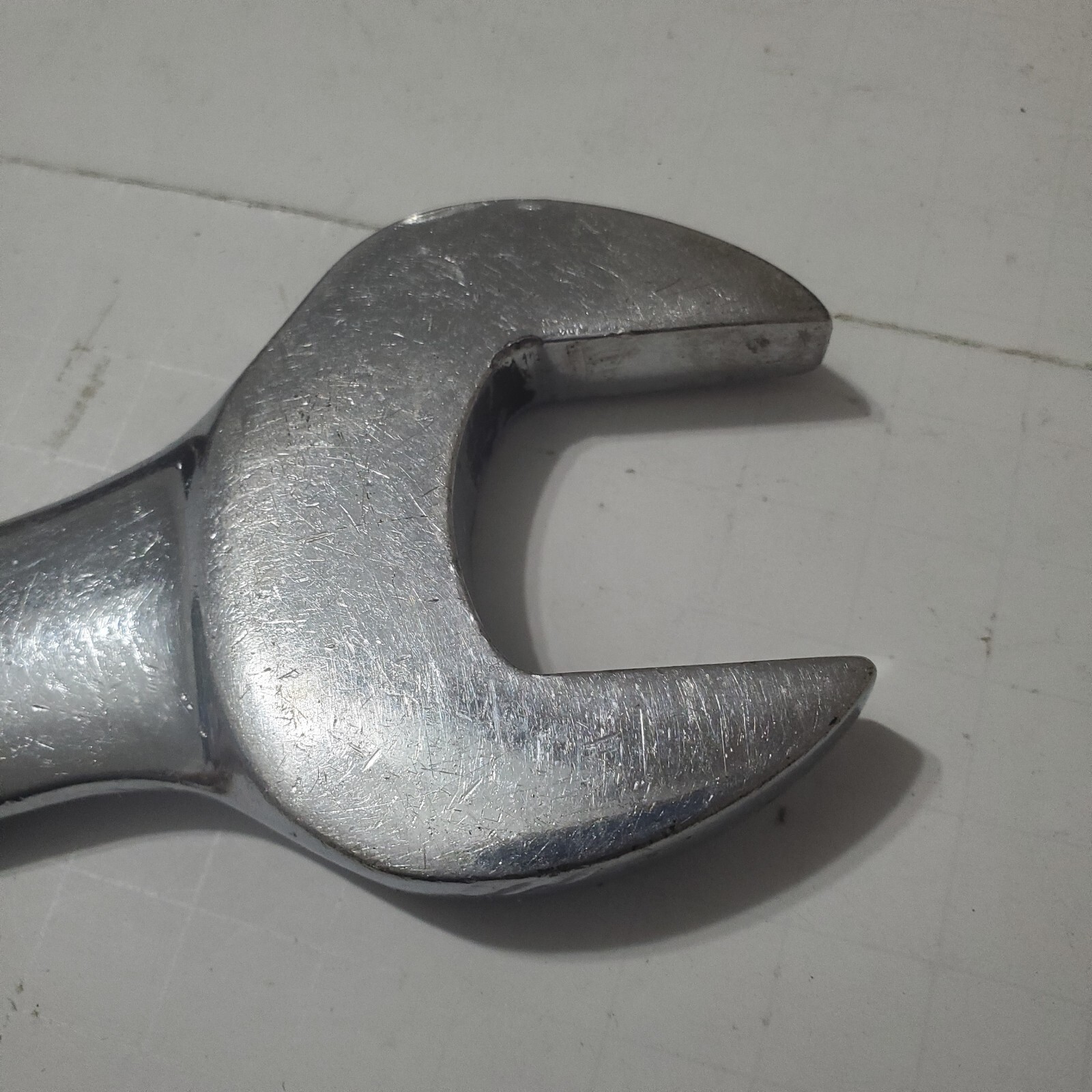 Northern Tools Large 1-1/4 Combination Wrench 12pt. SAE Chrome Finish