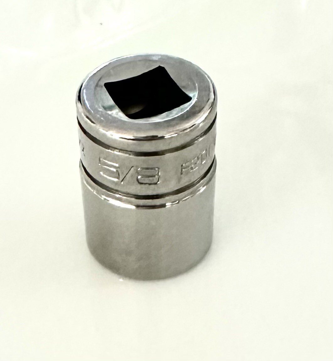 New 5/8″ socket 3/8″ drive SNAP-ON F201 Made In The USA