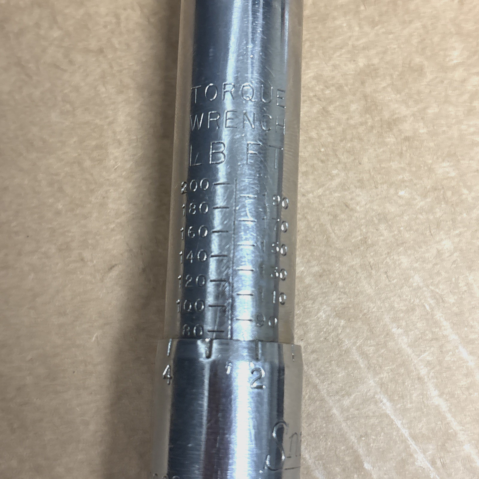 Snap-on Professional-Grade 1/2″ Drive Click-Type Torque Wrench QJR 3200 C
