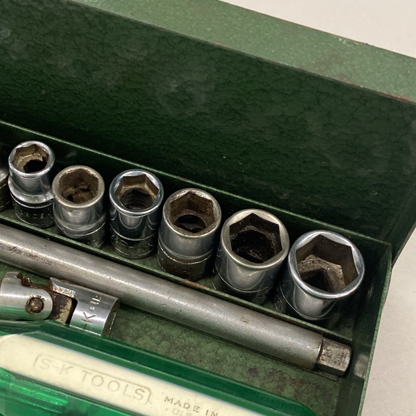 S-K USA Tools 1/4” Drive Socket Set Standard 19 Piece. Standard / Deep, M0861