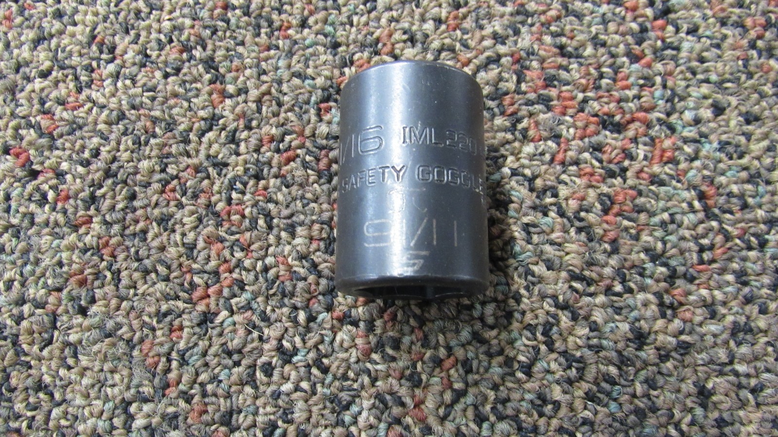 Snap-on IML220 11/16″ 1/2″ Drive 6 Point SAE Black Oxide Impact Socket USA
