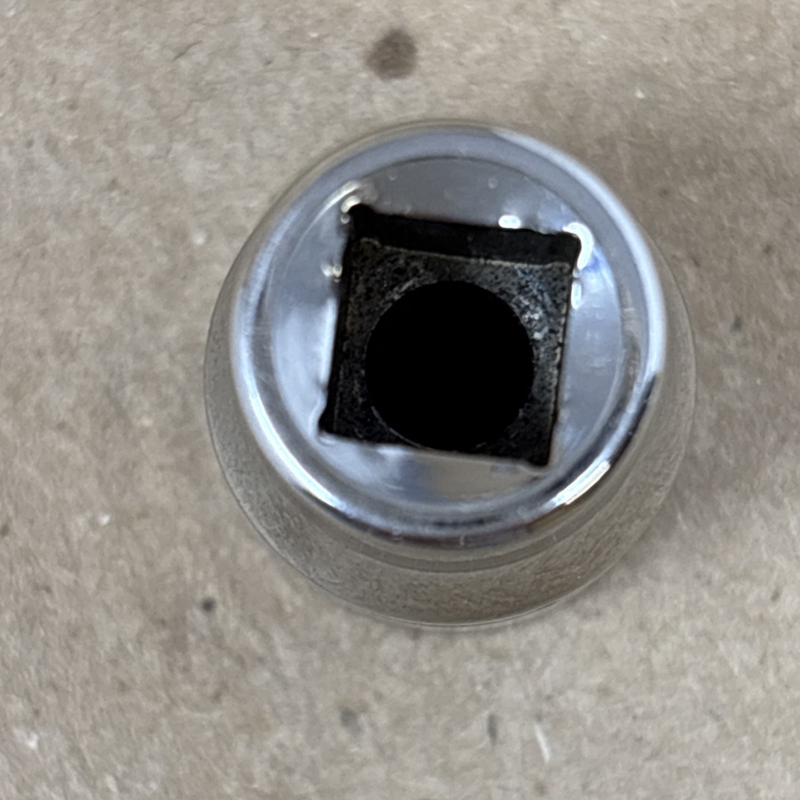 Snap-On USA PP409A 3/8″-Drive 9/32″ SAE Internal Pipe Plug Socket
