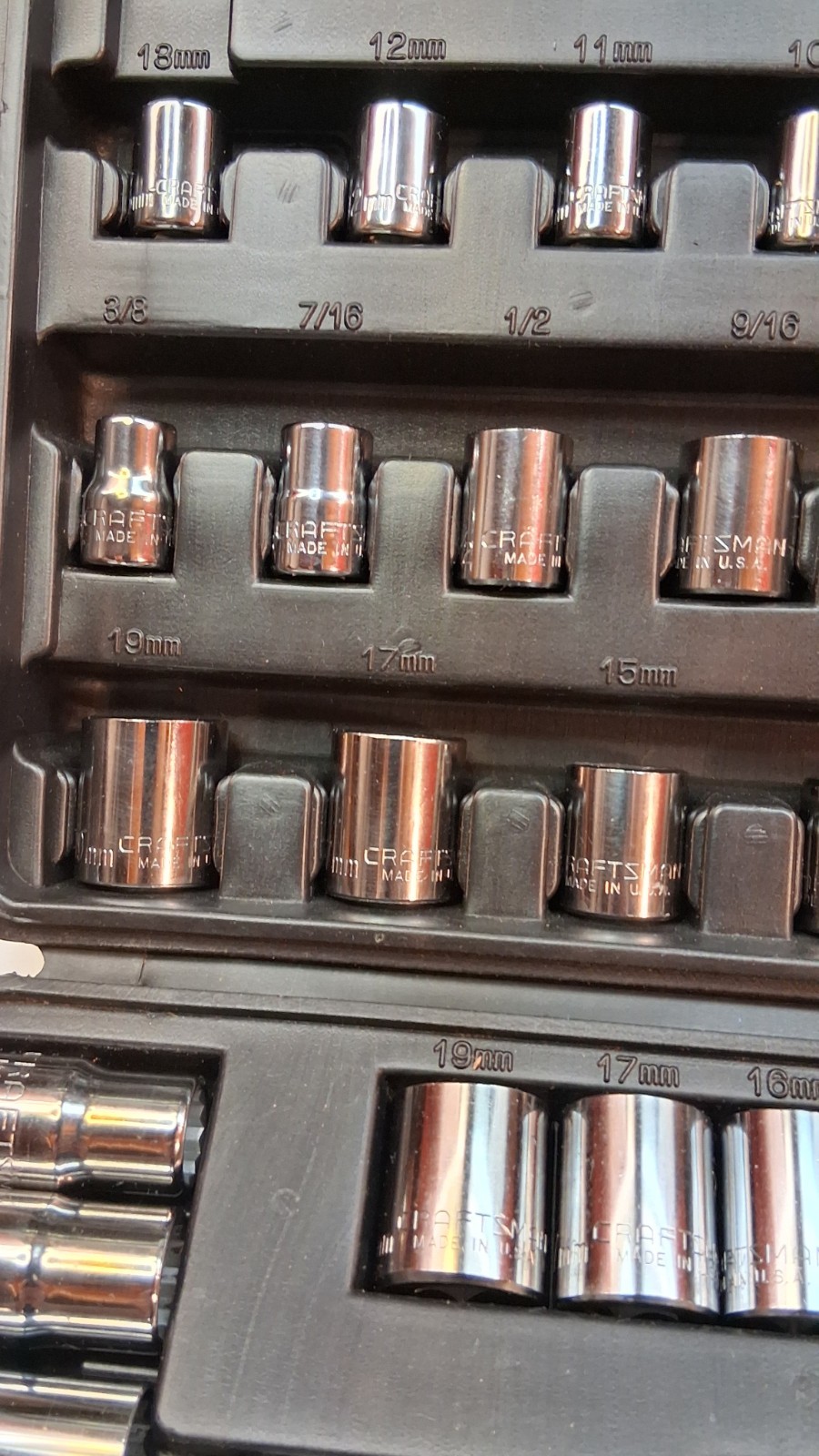 VTG CRAFTSMAN 82PC EE SERIES 1/4″,3/8″, & 1/2″ DRIVE METRIC/SAE SOCKET SET