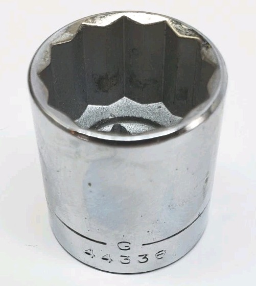 Craftsman 3/8″ Drive 11/16″ 12 Point Shallow Socket SAE -G- 44336 USA