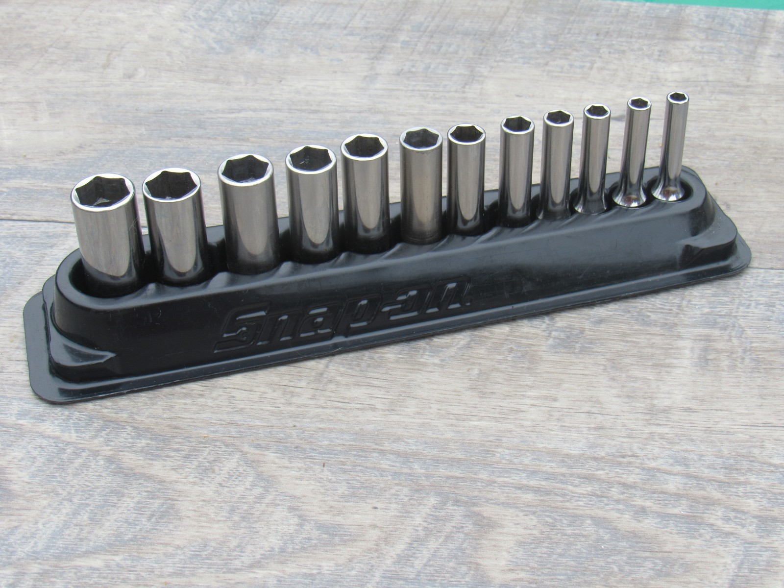SNAP ON 12 PC 112STMMY 1/4″ METRIC 6 PT DEEP SOCKET SET 5MM – 15MMSTMM5 – STMM15