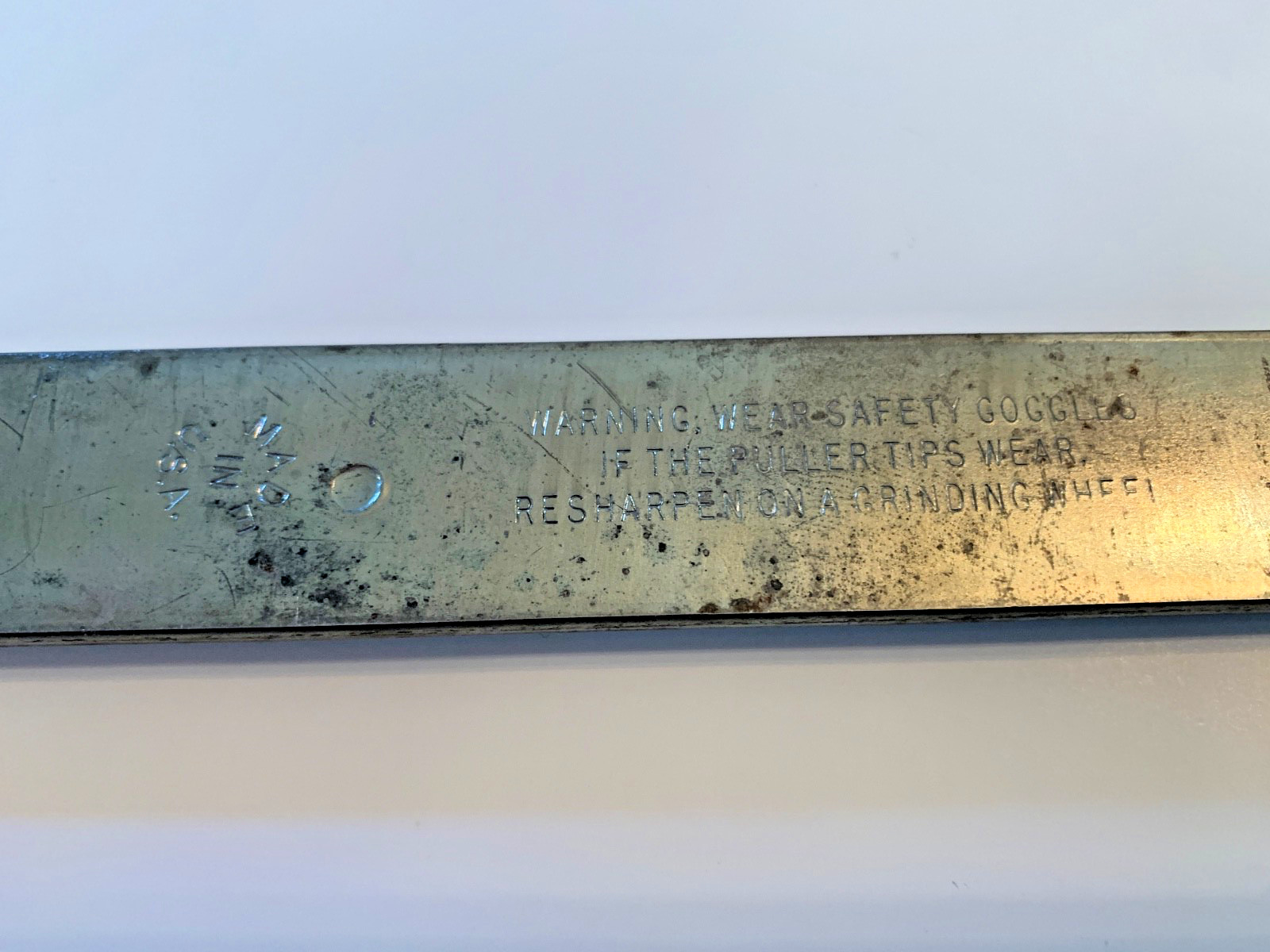 Vintage Bushing, Oil, Grease Seal Puller Remover Black Grip Pry Bar 12.5″ USA