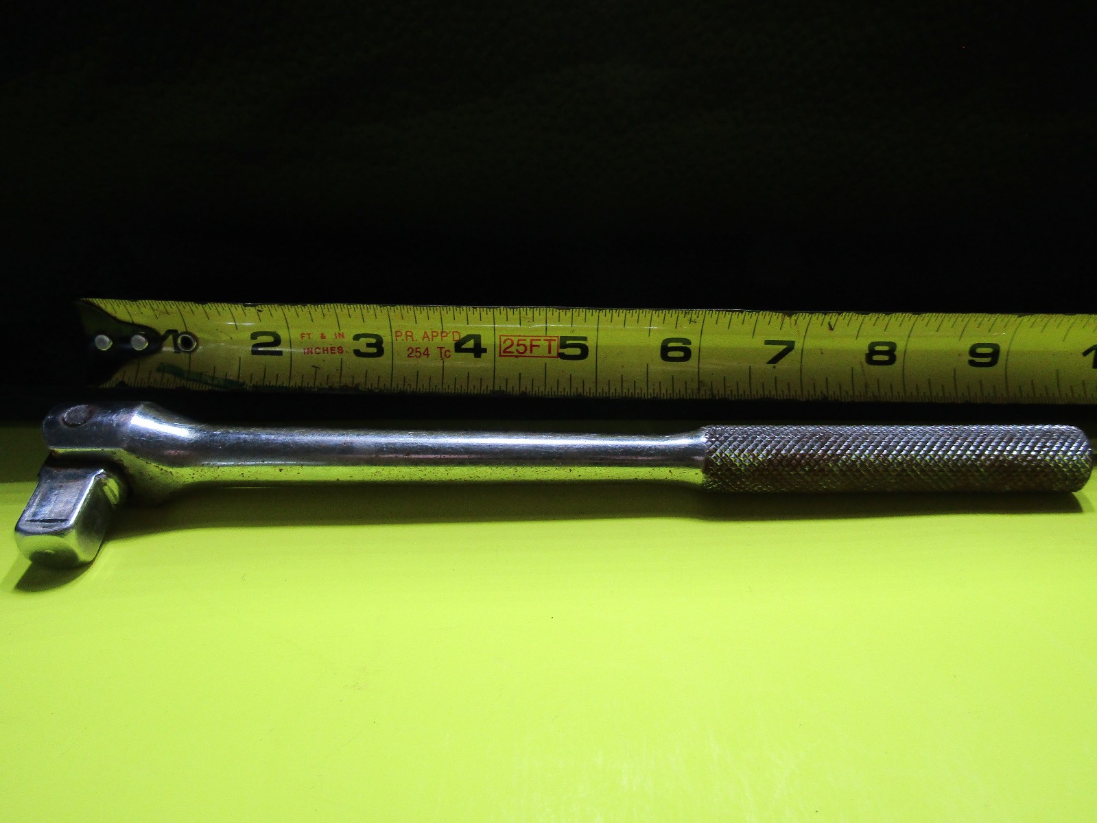 Socket Breaker Bar 1/2 Inch Drive 9-1/2 Inches Long Preowned Surface Rust